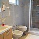 Freundliches Badezimmer Dusche/WC, Fön