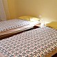 2. Schlafzimmer mit zwei Einzelbetten können zusammengestellt werden sowie ein 3. Bett 90x200 cm